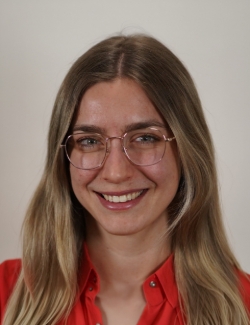 Stella Knaak
