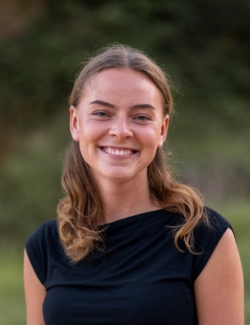 Viola Hustad